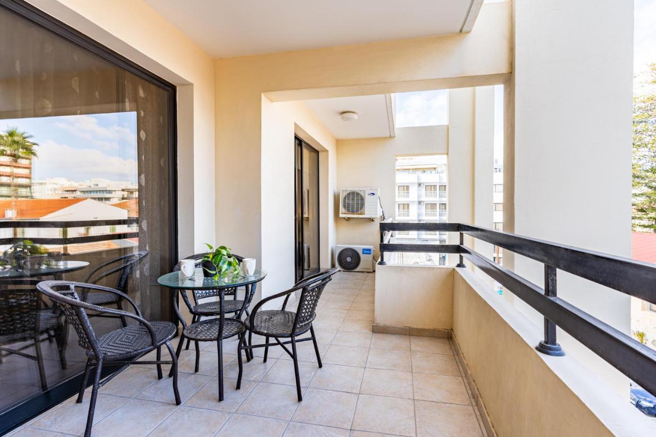 Freya 1-Bedroom Apartment In ลาร์นาคา ภายนอก รูปภาพ
