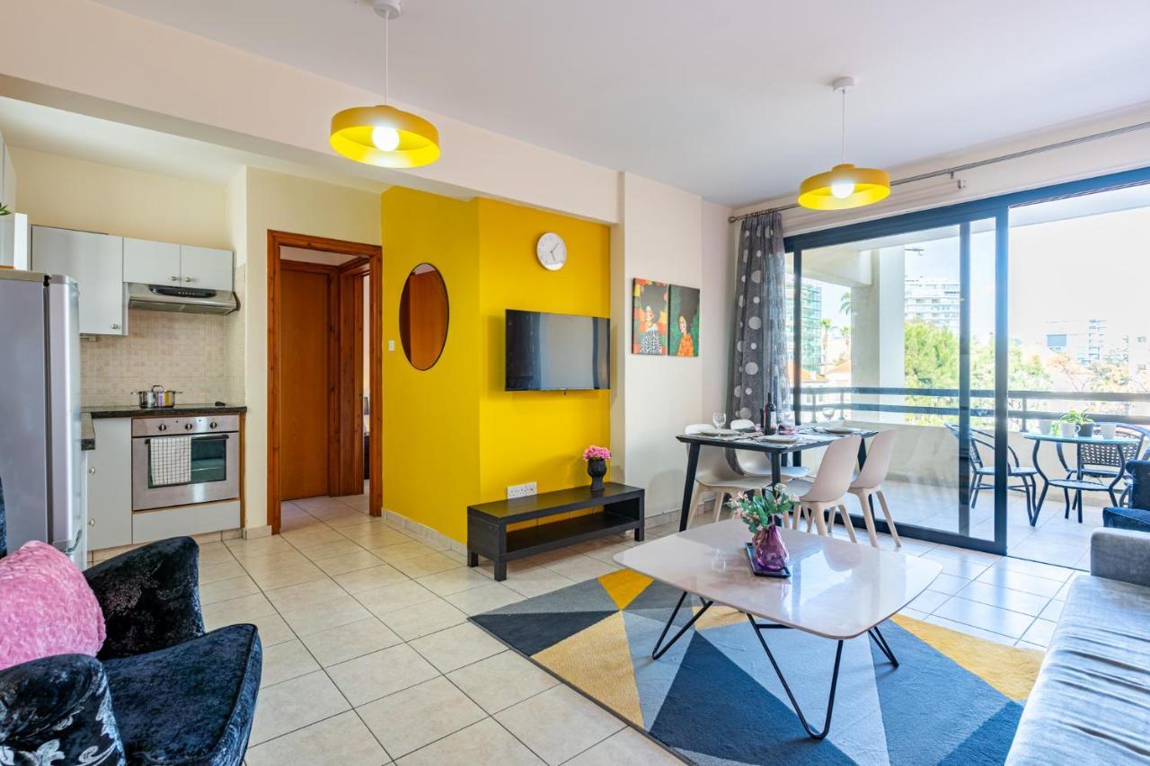 Freya 1-Bedroom Apartment In ลาร์นาคา ภายนอก รูปภาพ